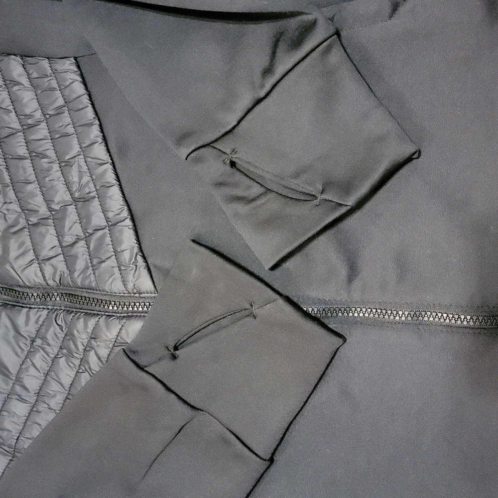 All in motion size XL zip up jacket, thumb slots, pockets zip quilted panels - Picture 6 of 8